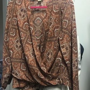 Great blouse to wear for anything!